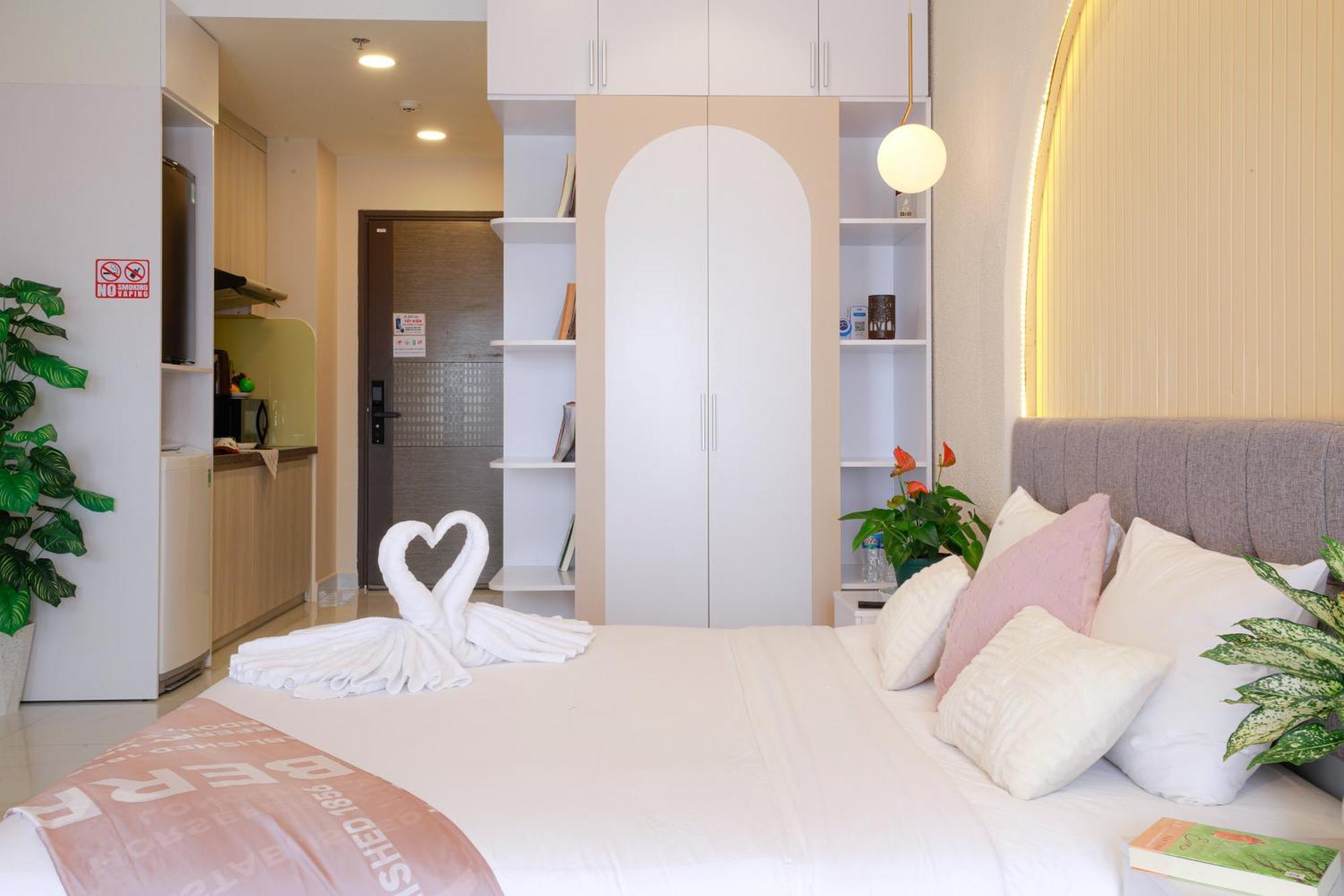 May Soho Saigon Serviced Apartment Хошимин Экстерьер фото